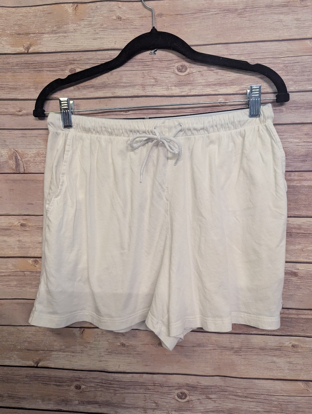 Victoria’s Secret White Lounge Shorts Women’s Small Drawstring Elastic Waist